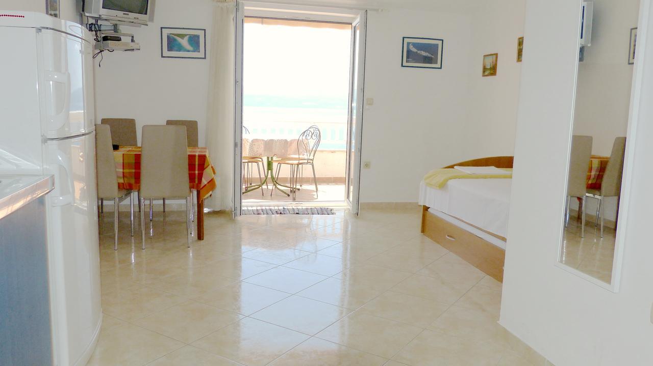 Beach Front Apartments Balica Rat Omis Ngoại thất bức ảnh